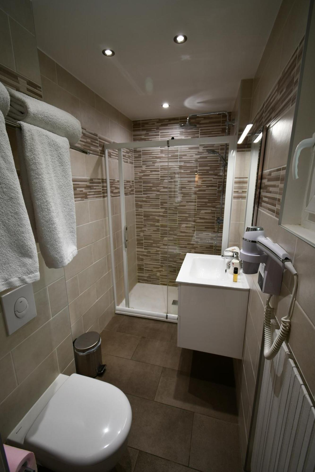 Hotel Edelweiss Briancon  Bagian luar foto